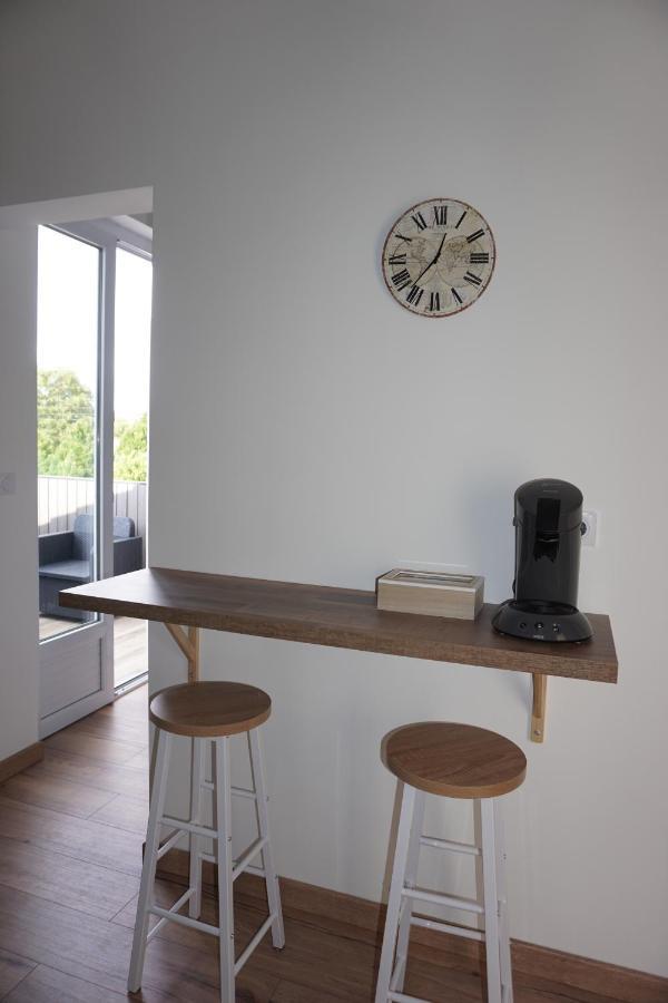 Appart Cosy 4 Personnes Avec Terrasse ลารอช-ซูร์-ยง ภายนอก รูปภาพ